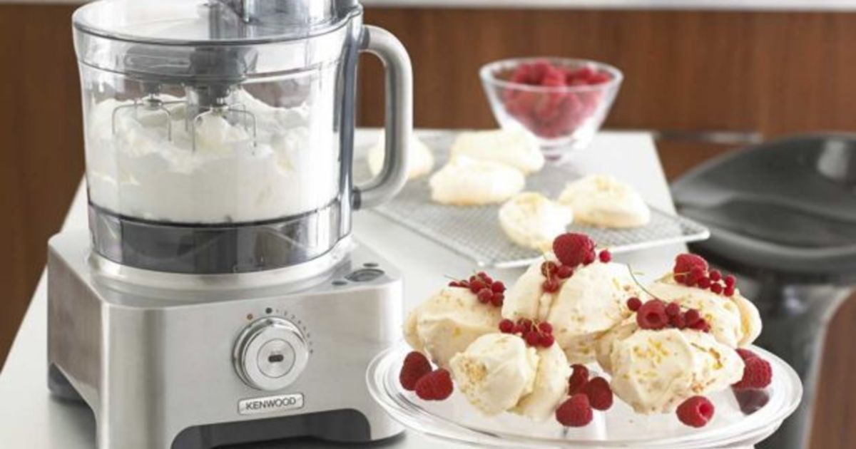 How To Operate A Cuisinart Food Processor?